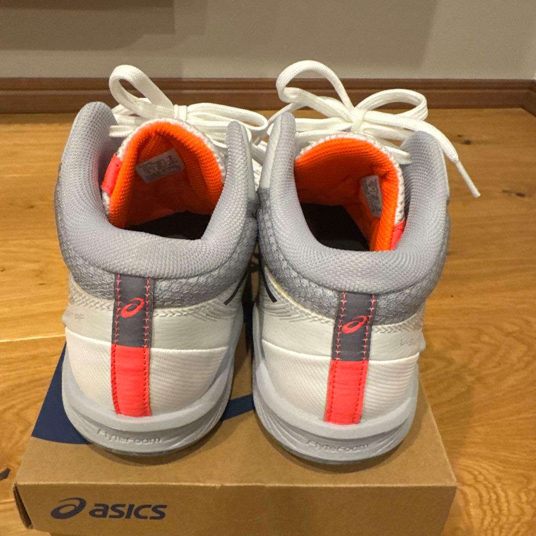 美品24.5㎝アシックス バレーシューズ V-SWIFT FF MT 4