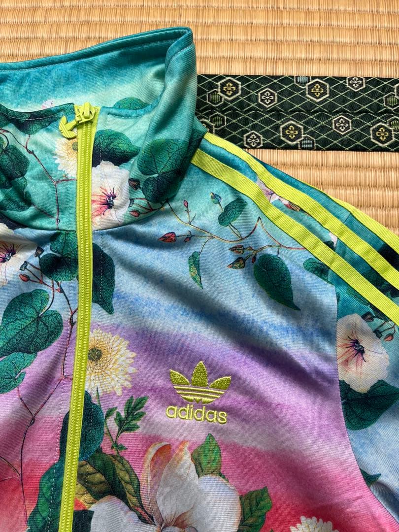花柄　限定色adidas アディダス　ファイヤーバード トラックジャケット