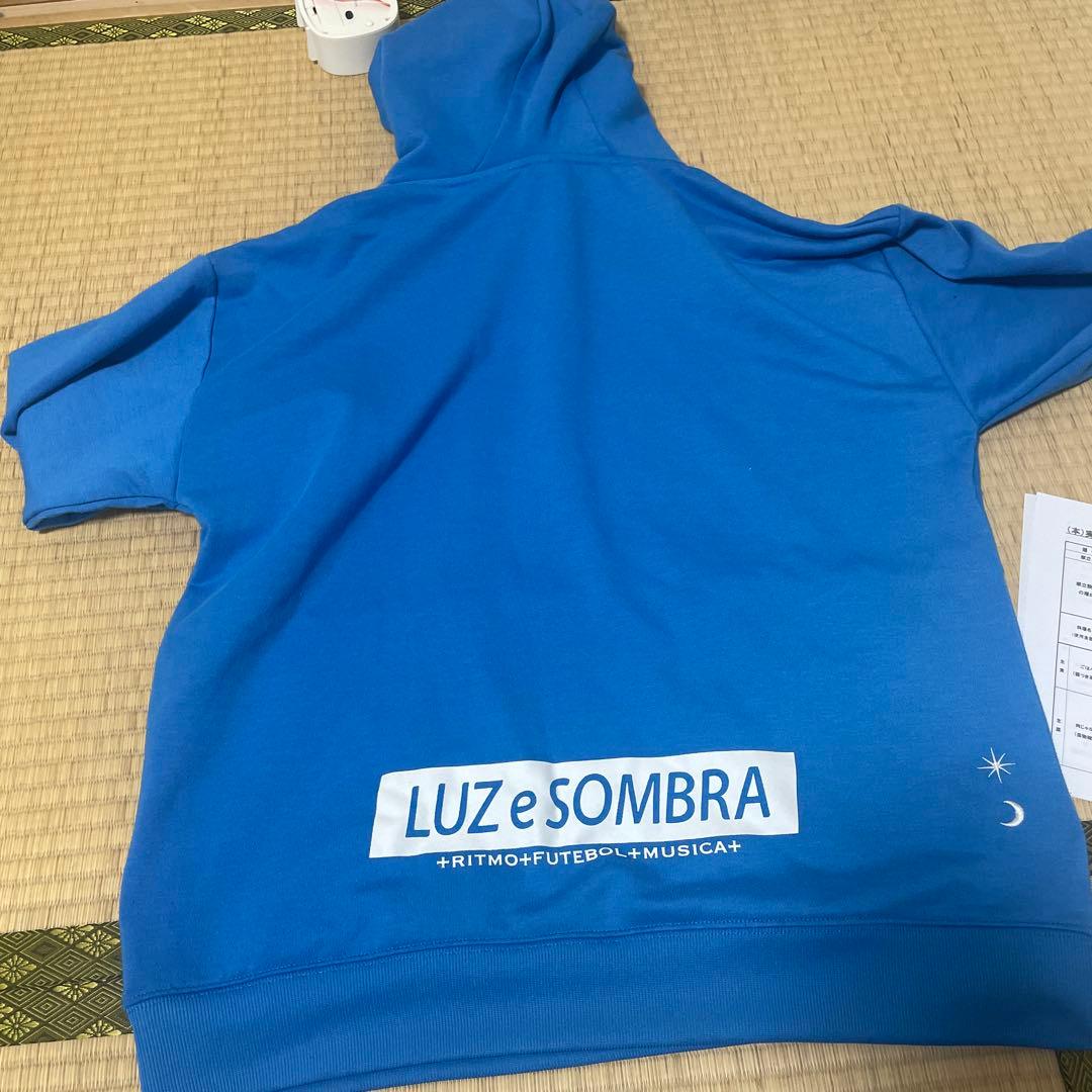 LUZ e SOMBRA フード付きシャツ 青