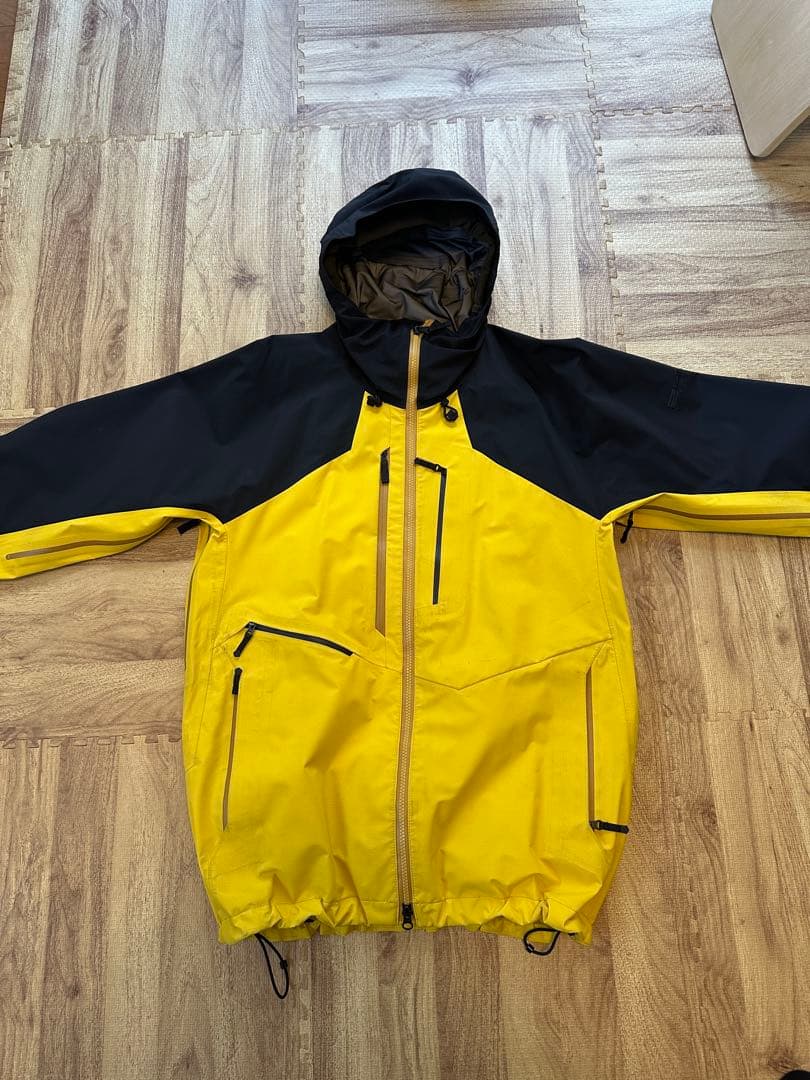 241 スノーボード　ウエア　ジャケット　GORE-TEX ゴア　スノーウェア