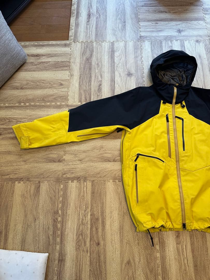 241 スノーボード　ウエア　ジャケット　GORE-TEX ゴア　スノーウェア