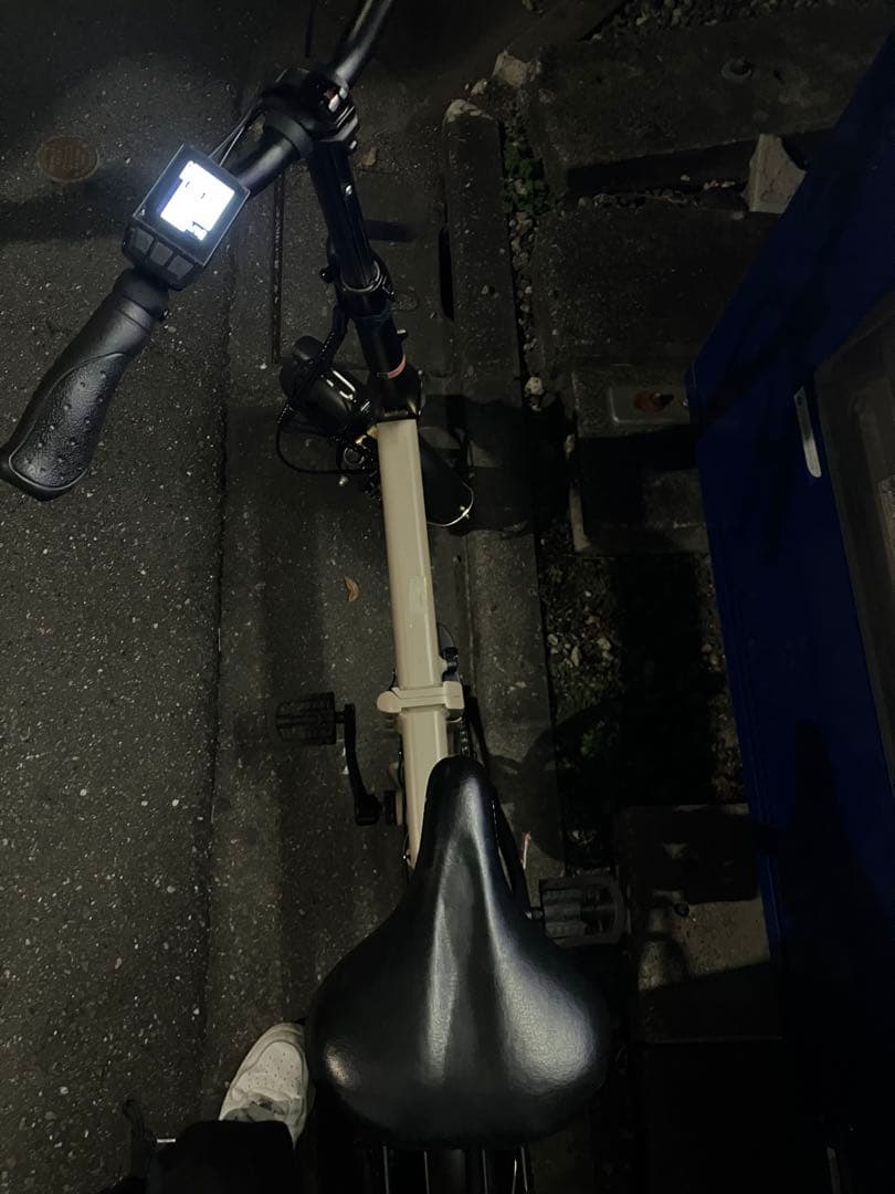 AiDDE. 電動自転車　b a