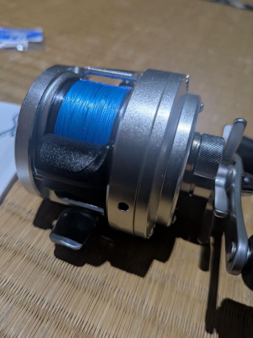 リール SHIMANO OCEA CALCUTTA 200HG