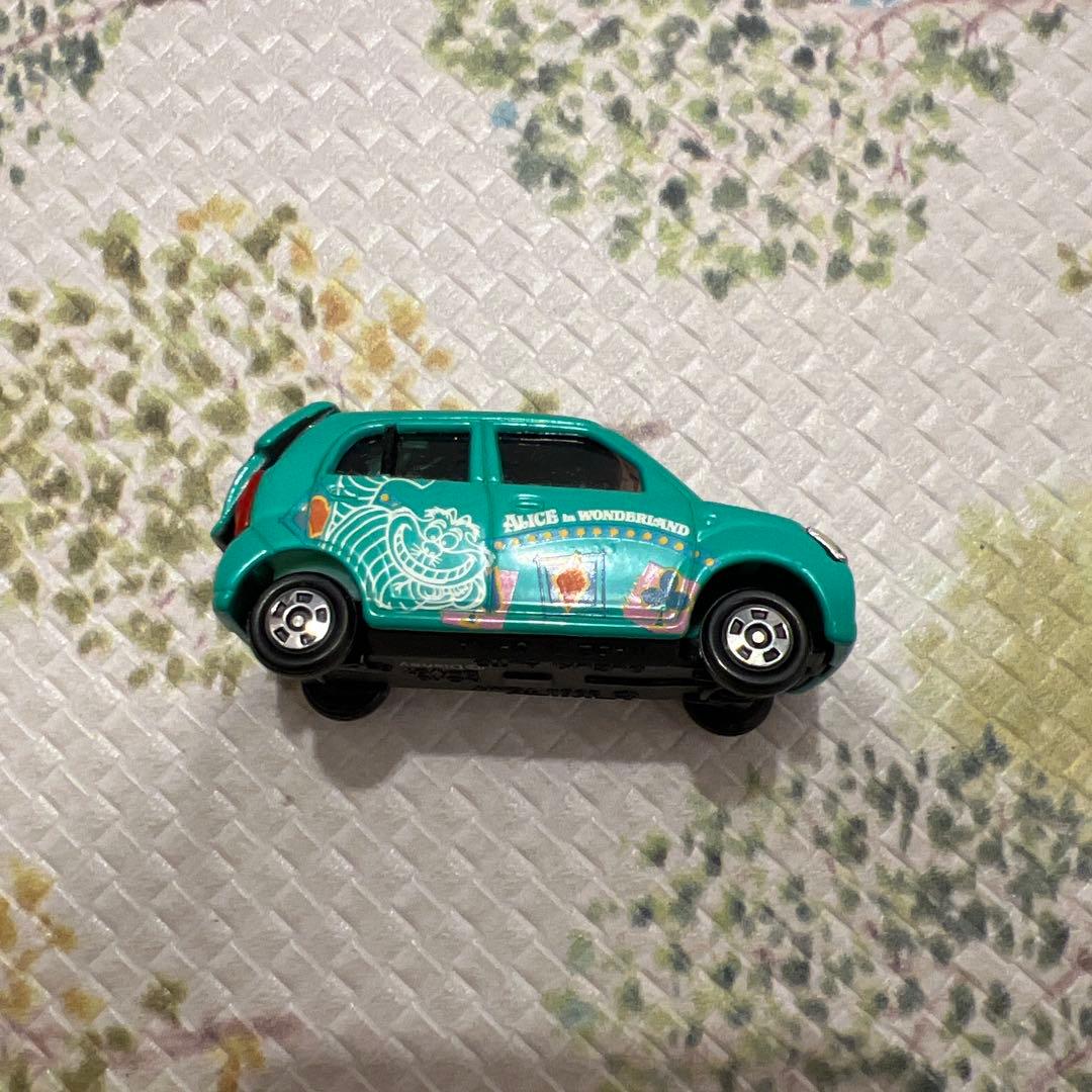 ✴︎ディズニートミカ✴︎チシャ猫✴︎アリス✴︎馬車✴︎4個セット✴︎