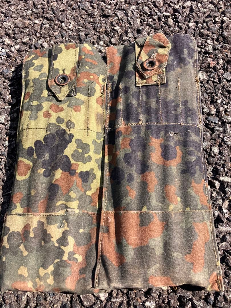 ドイツ軍幕フレクターカモ パップテント2枚、ポール&ペグ、収納袋1枚