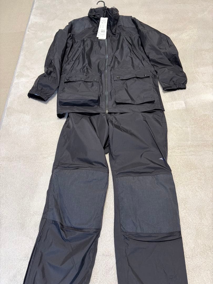 新品未使用‼︎ お買い得品‼︎ MIZUNOブラック レインスーツ(上下セット)