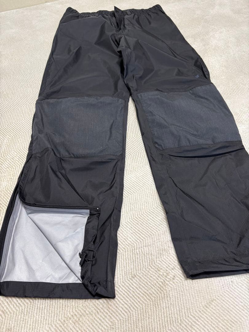 新品未使用‼︎ お買い得品‼︎ MIZUNOブラック レインスーツ(上下セット)