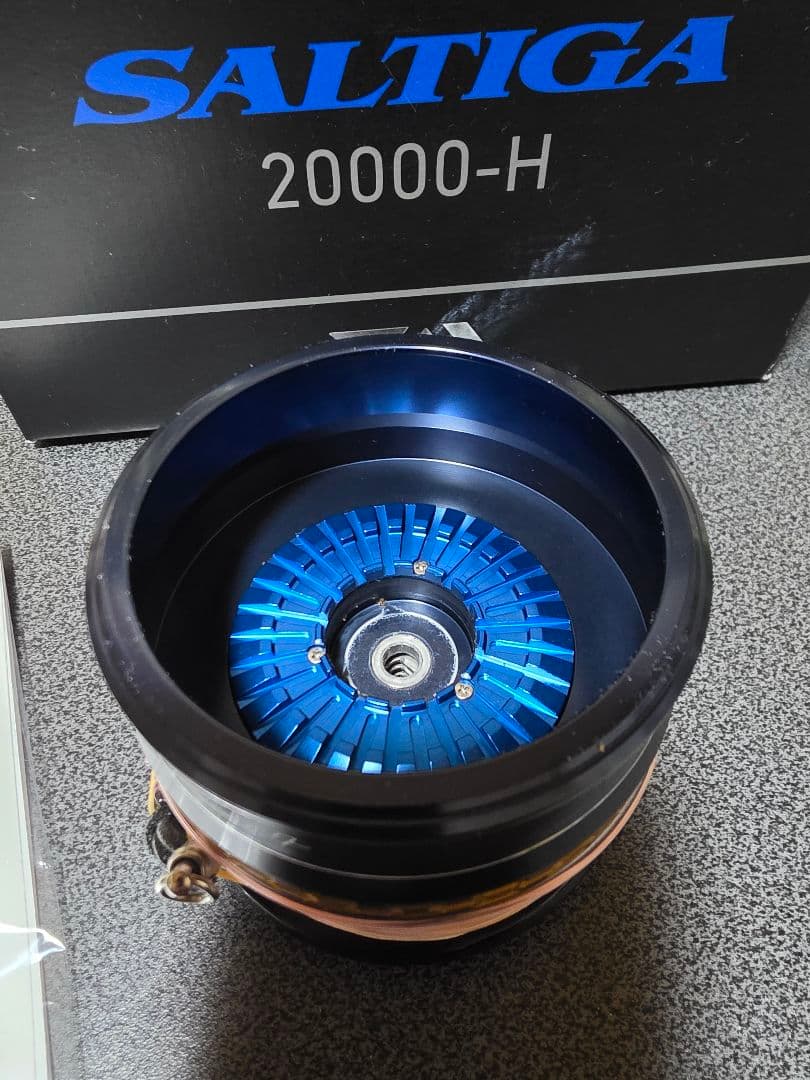 ソルティガ 20SALTIGA 20000-H　23000スプール付き