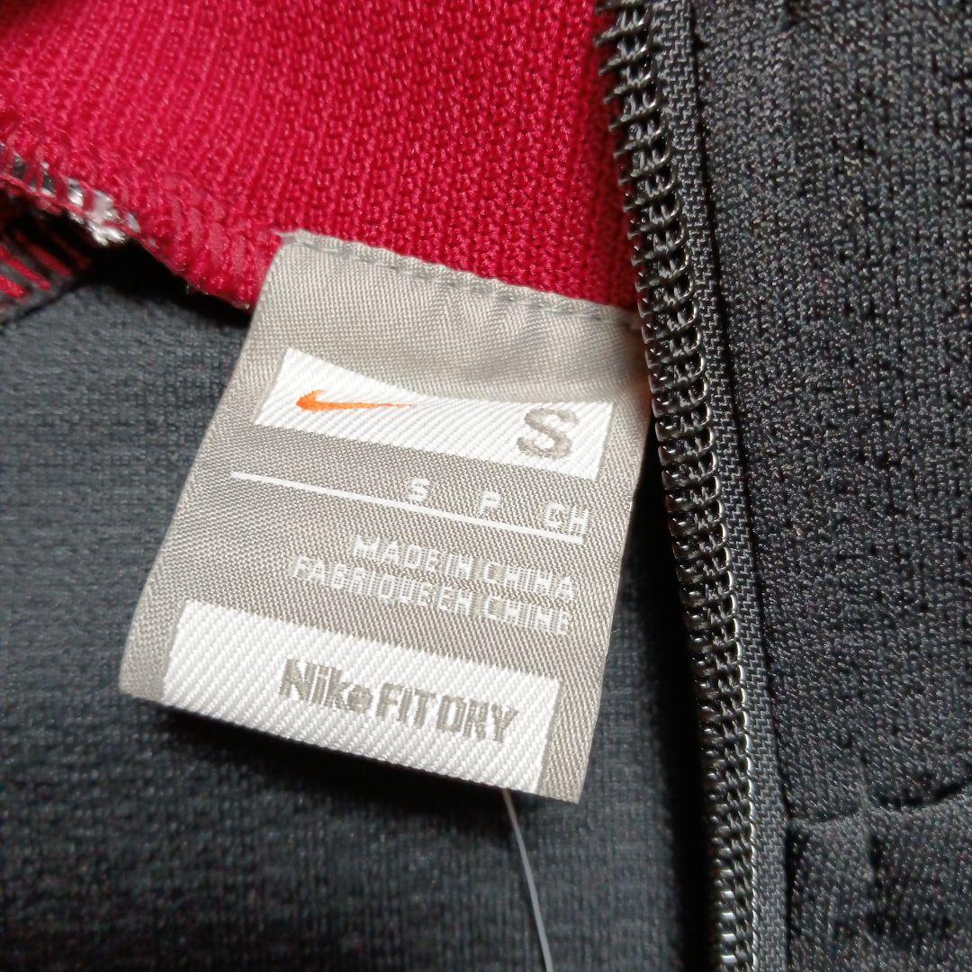 NIKE　トラックジャケット　Sサイズ