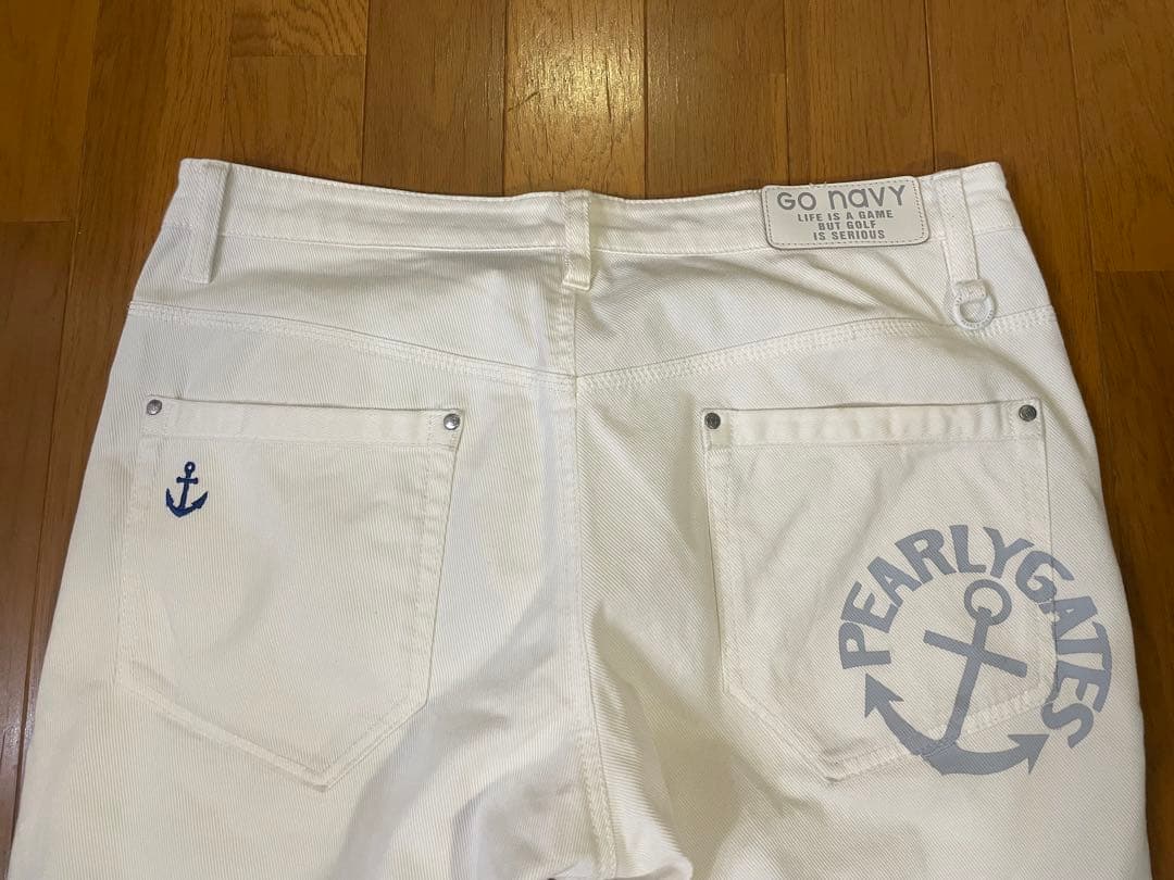 【美品】パーリーゲイツ GO NAVY ゴルフパンツ 碇ロゴ ホワイト サイズ5