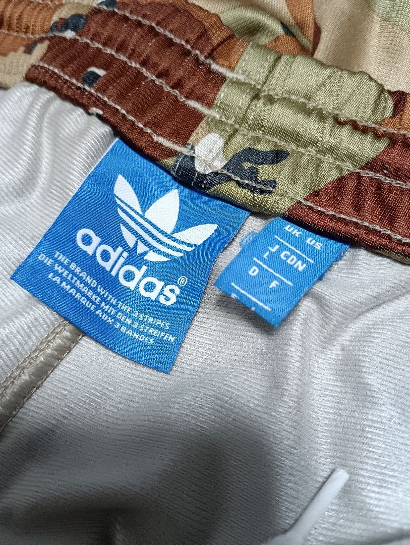 adidas 迷彩柄 ファイヤーバード L表記 極美品 デザートカモ