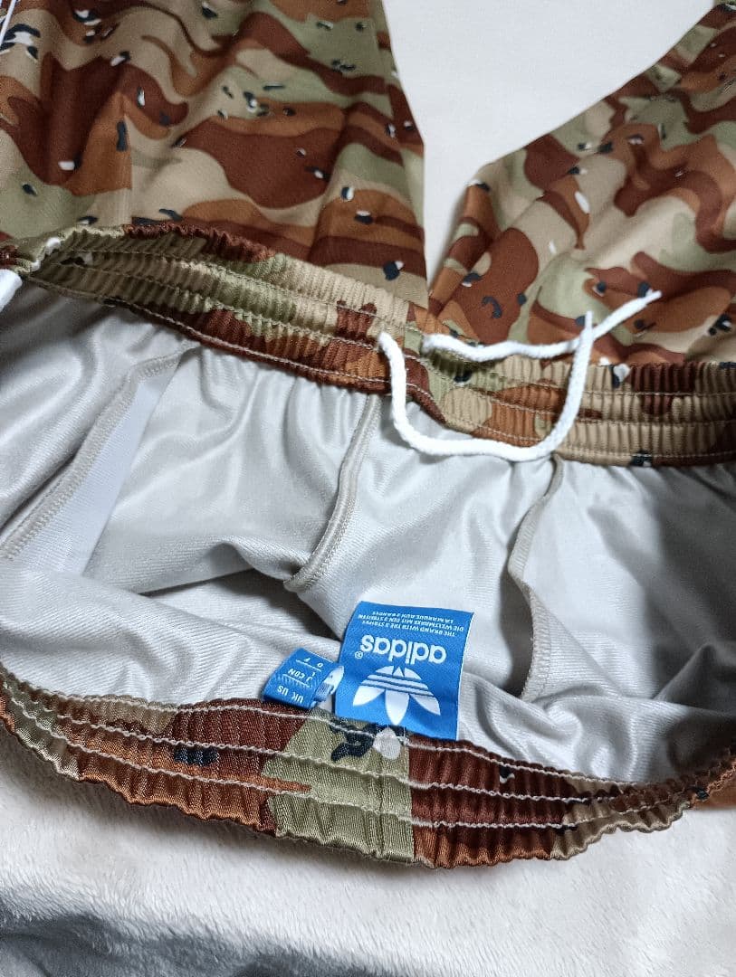 adidas 迷彩柄 ファイヤーバード L表記 極美品 デザートカモ