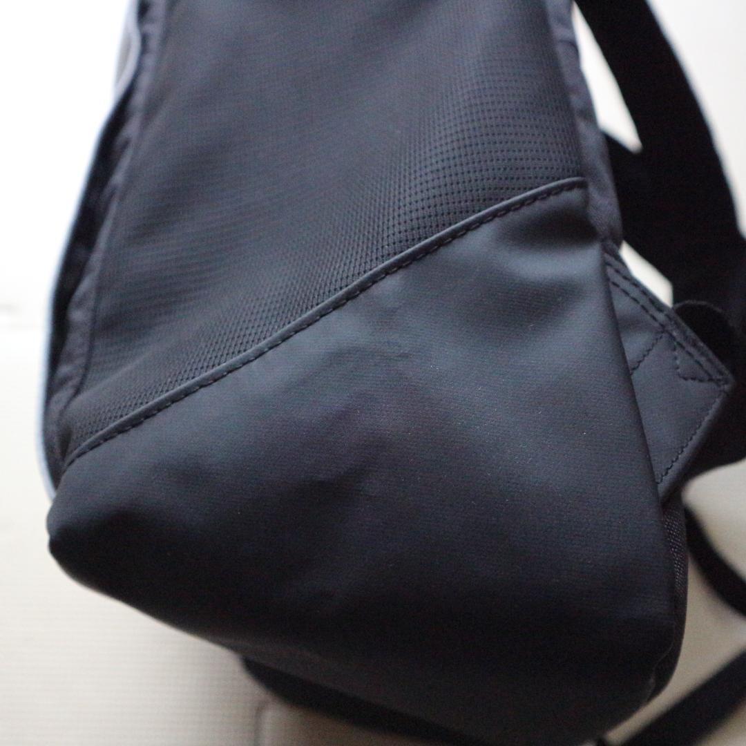 美品 デサント 30L ムーブスポーツ スクエアバックパック 大容量リュック