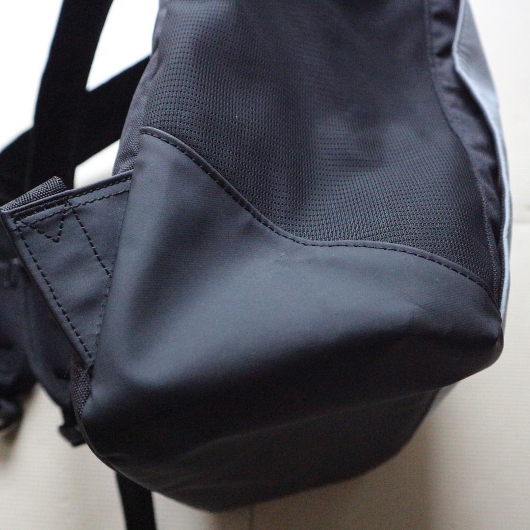 美品 デサント 30L ムーブスポーツ スクエアバックパック 大容量リュック