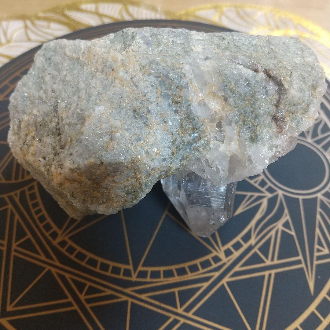 マニハール水晶 原石