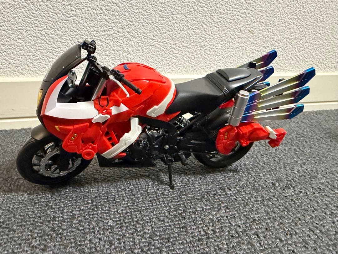 フィギュアーツ　ブーストライカー 箱潰れあり