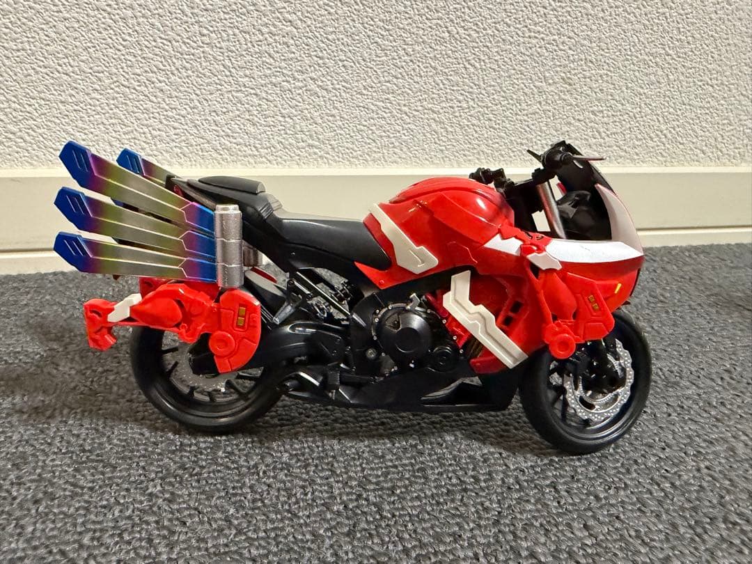 フィギュアーツ　ブーストライカー 箱潰れあり