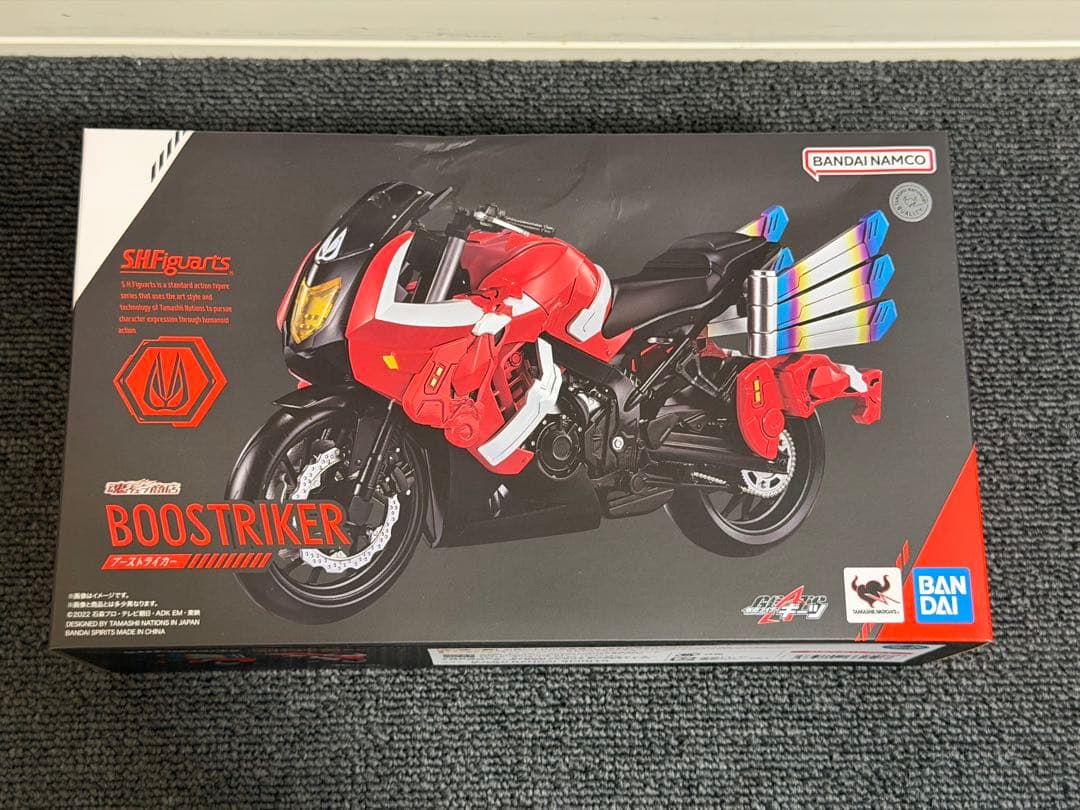 フィギュアーツ　ブーストライカー 箱潰れあり