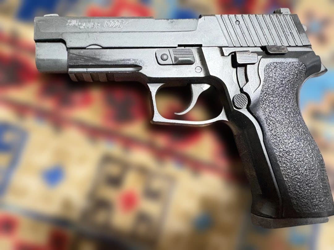 東京マルイ ガスブローバック シグ ザウエル P226レイル 初期モデル