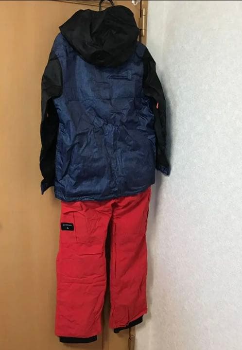 値下げ！スノーボード ウェア上下　キッズ　子ども　140〜150