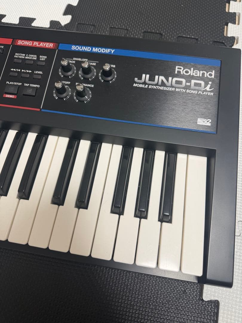 Roland JUNO-DI モバイルシンセサイザー