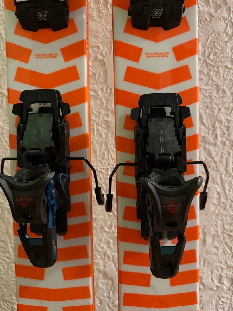 black crows スキー板 Salomon shiftバインディング