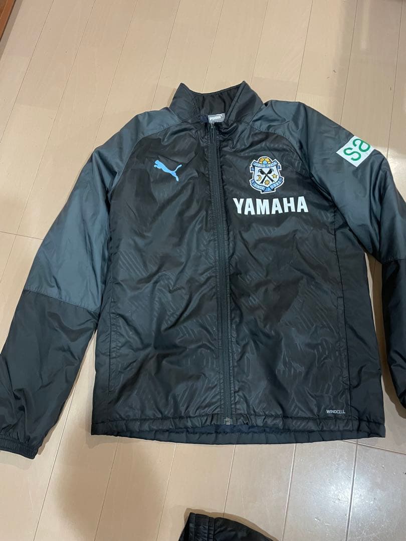 PUMA ジュビロ磐田　支給品　YAMAHA ウィンドブレーカー 上下セット