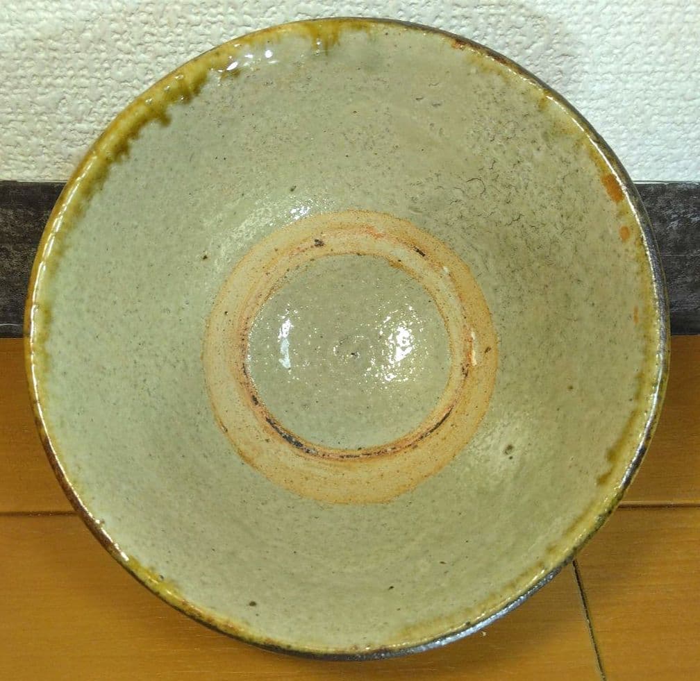 上作 人間国宝 金城次郎 魚紋茶碗(外刷毛目,魚二匹) 栞 共箱 無傷 壷屋焼