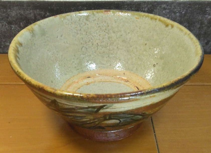 上作 人間国宝 金城次郎 魚紋茶碗(外刷毛目,魚二匹) 栞 共箱 無傷 壷屋焼