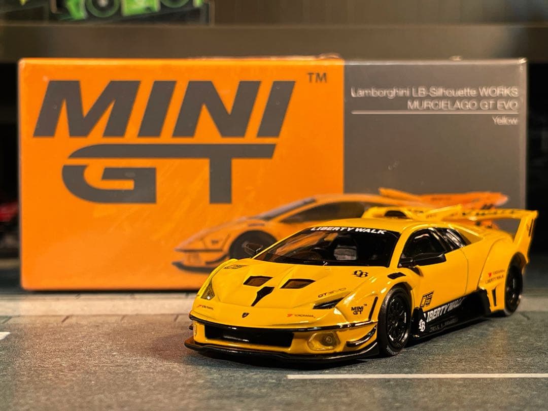 ゲン 日産 GT-R Nismo 2013 R35 CRS