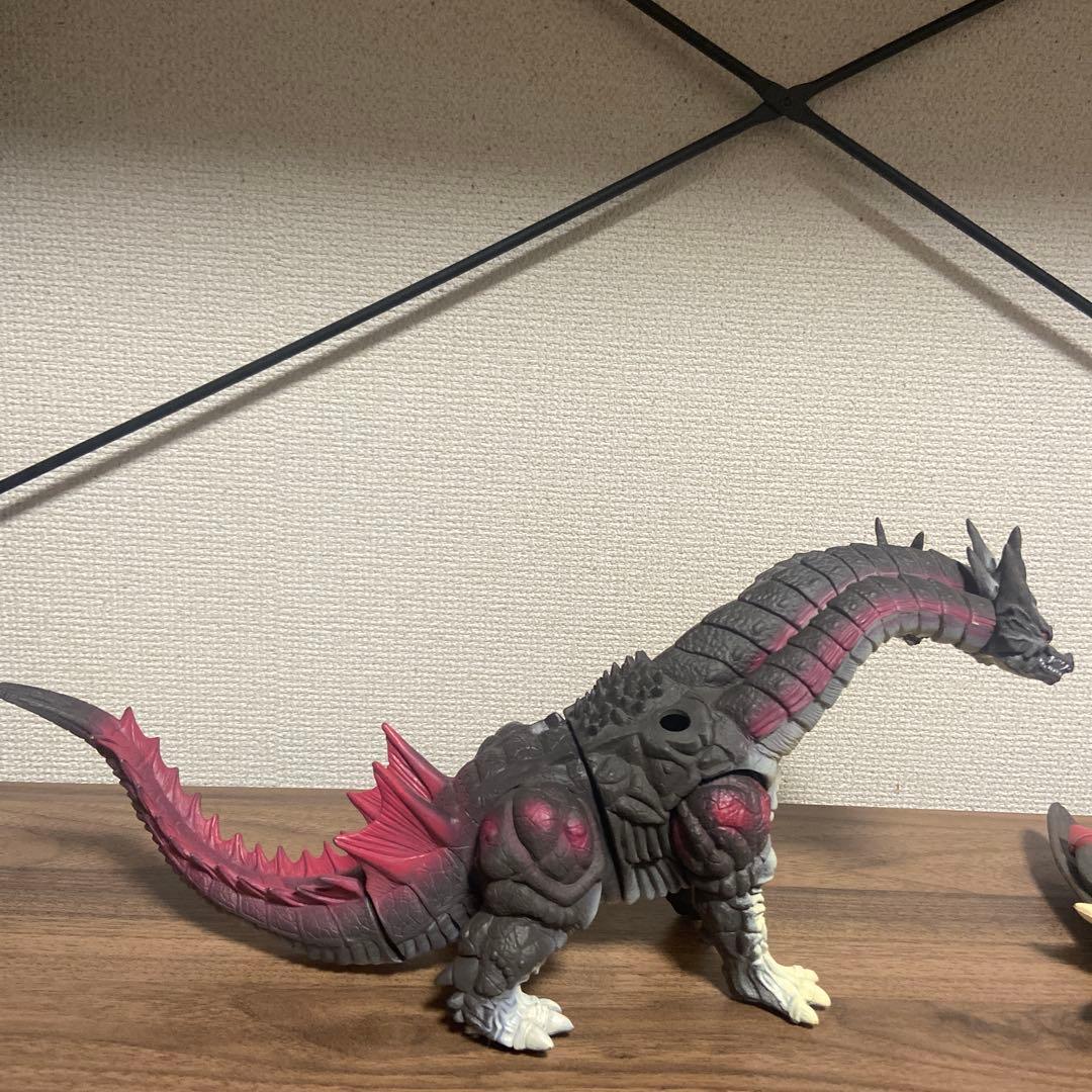 デスギドラ