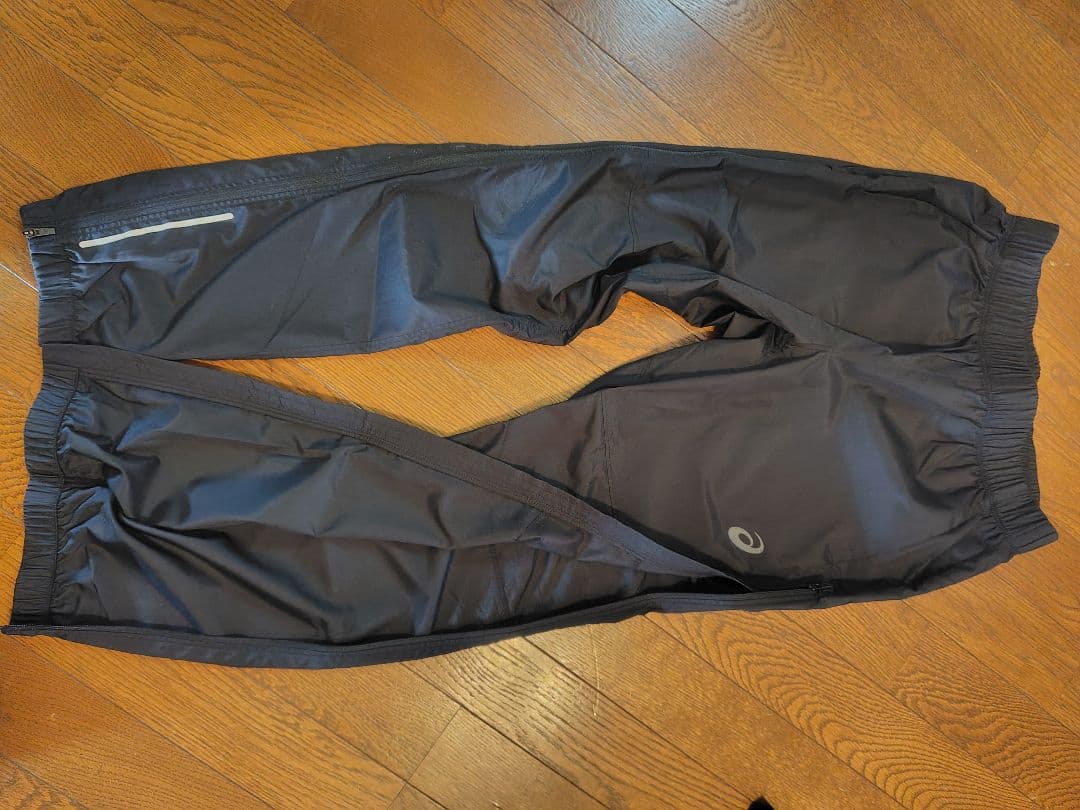ASICS　新品軽量ウィンドブレーカー上下セット　Sサイズ
