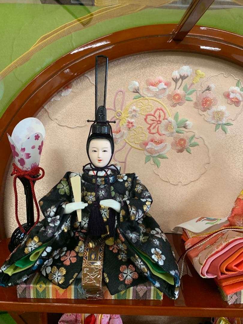 お雛様　円形アクリルケース　難あり