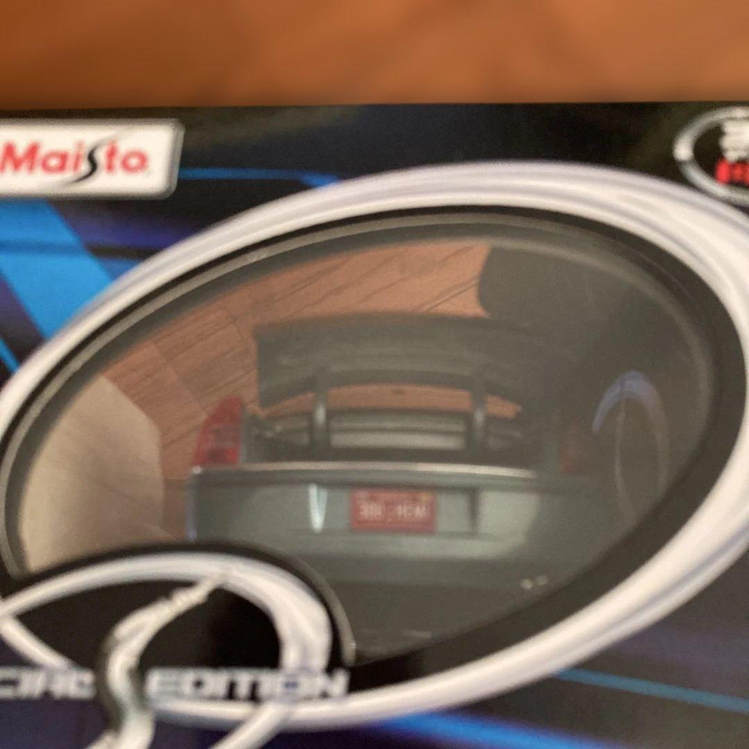 マイスト　クライスラー　300C 1/18 ミニカー