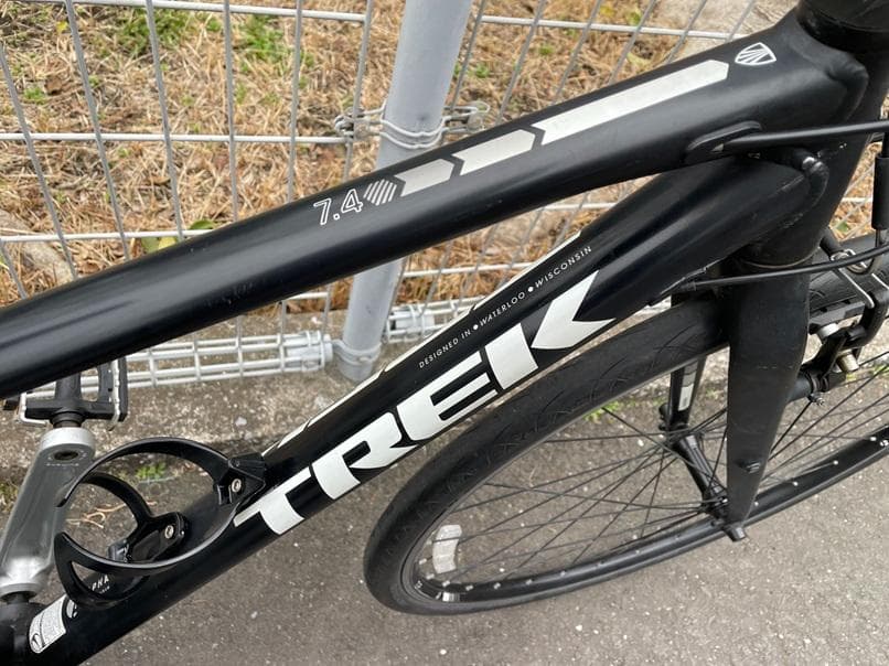 TREK 7.4FX-クロスバイク-手渡しのみでお願いします。