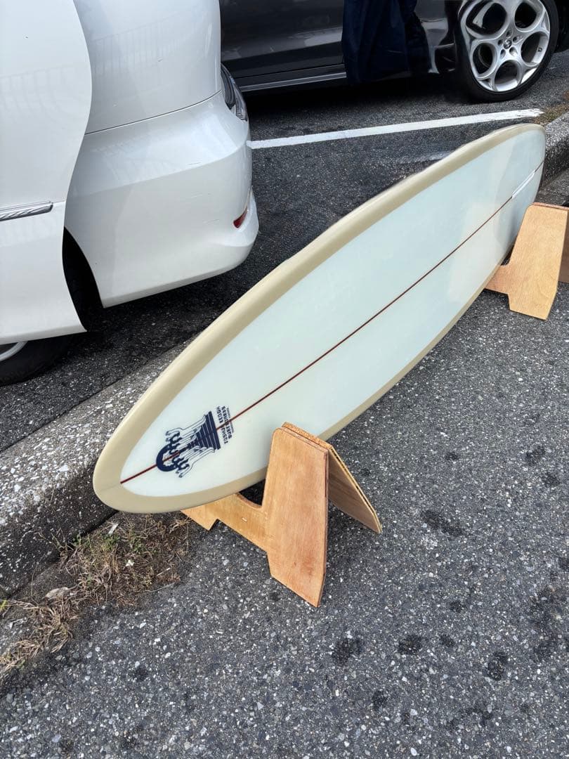サーフィン・ボディボード BREAD surfboard stand.
