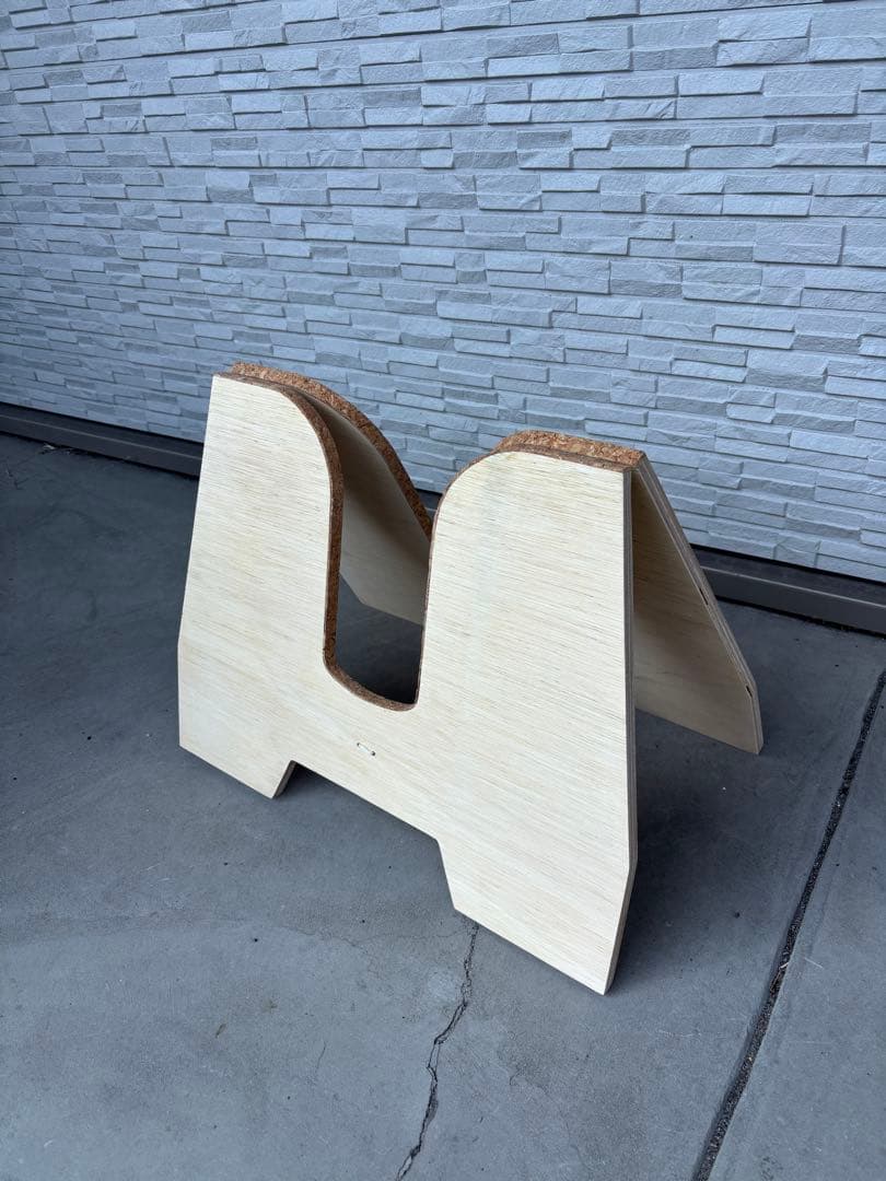 サーフィン・ボディボード BREAD surfboard stand.