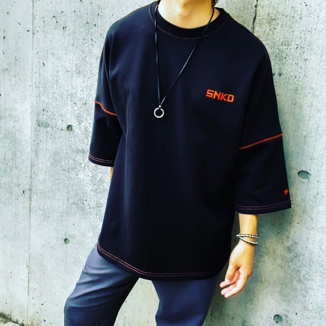 SNAKEDLOWS Tシャツ