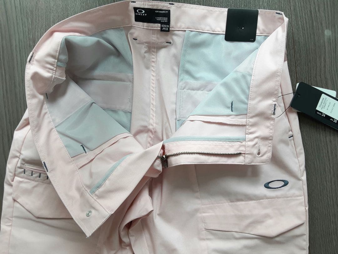 新品 OAKLEY オークリー ゴルフ 冷感生地 36 (実寸90cm)