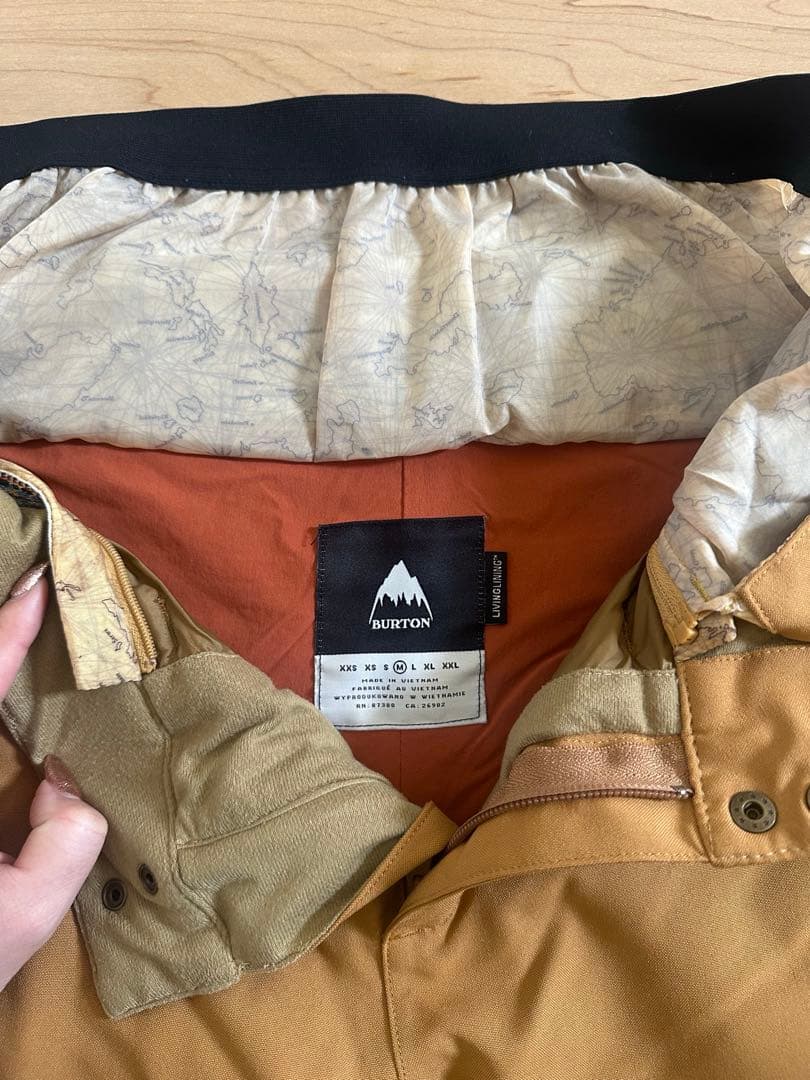 BURTON スノーボードパンツ　Mサイズ