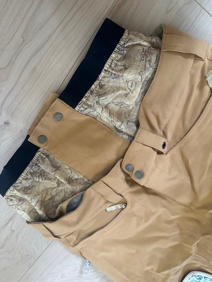 BURTON スノーボードパンツ　Mサイズ