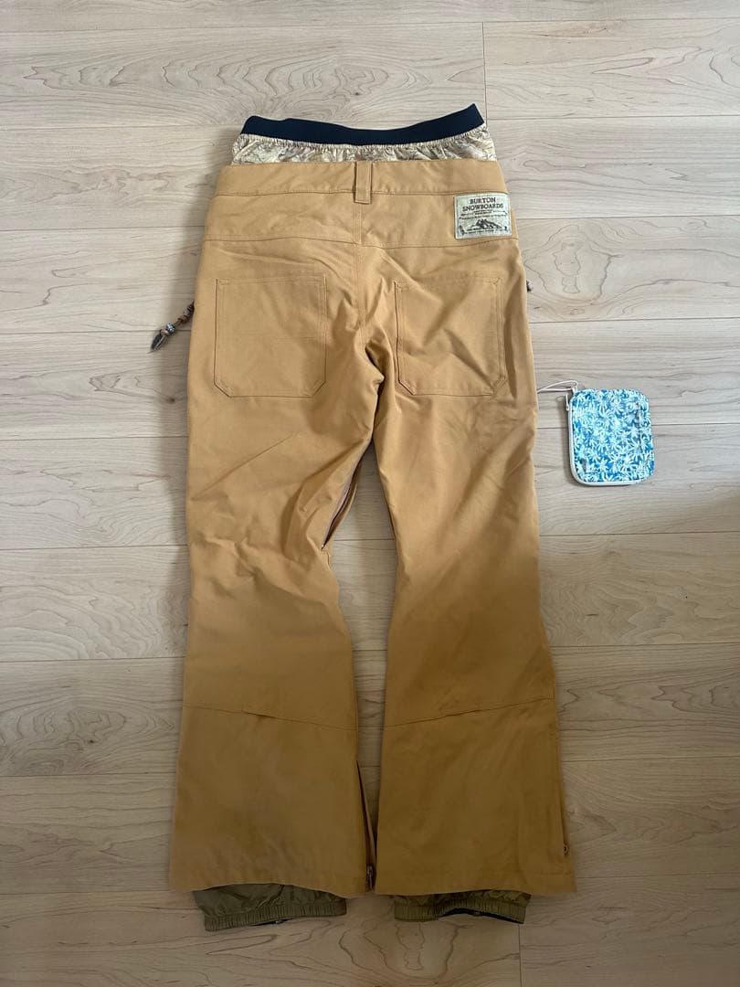 BURTON スノーボードパンツ　Mサイズ