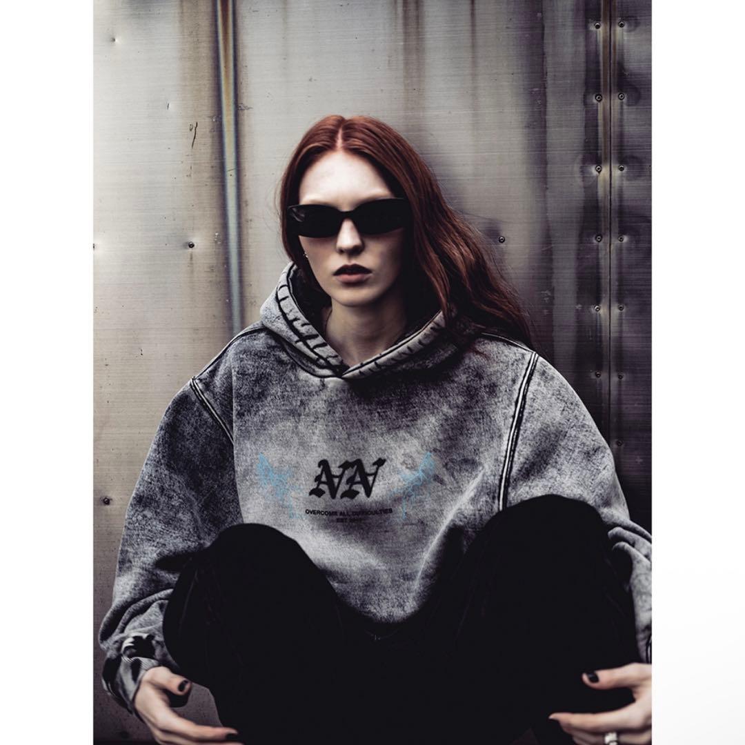 ミュージシャン nildueniluntokyo FADED BLEACH HOODIE ASH