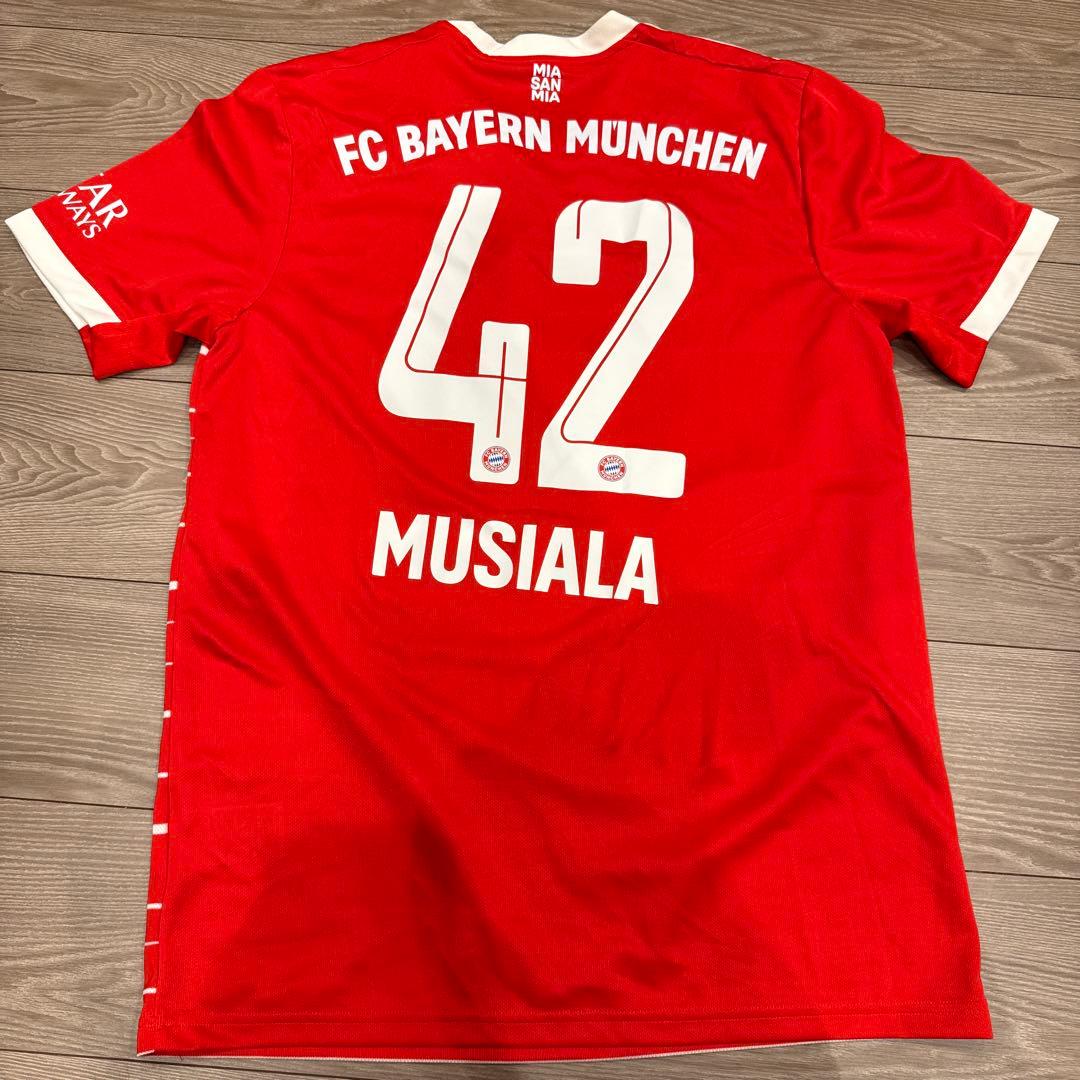 FC Bayern Munchen MUSIALA 42番シャツ M