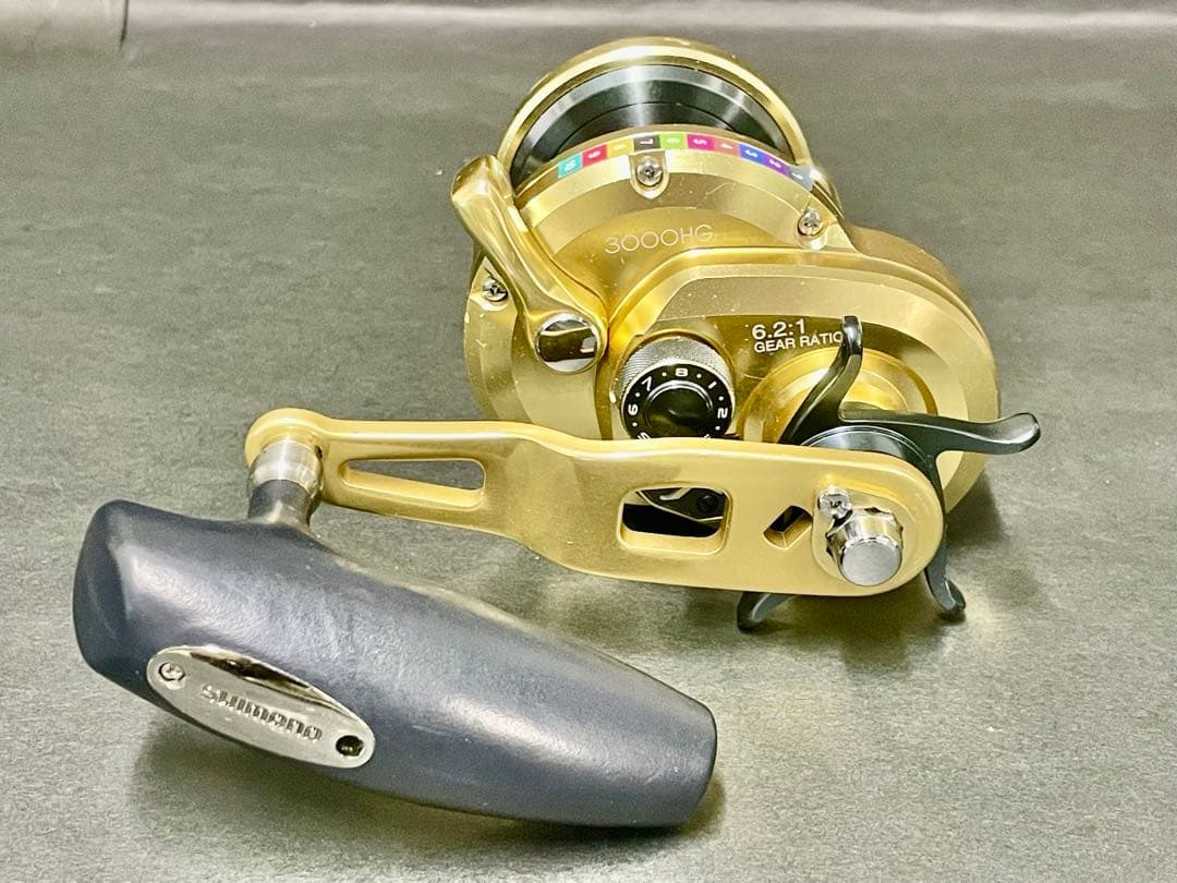 14オシアジガーリミテッド3000hg 右ハンドル