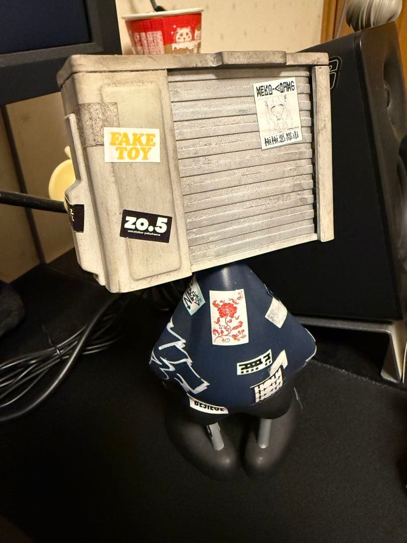 FAKETOY スクリューヘッド　ステッカー付き