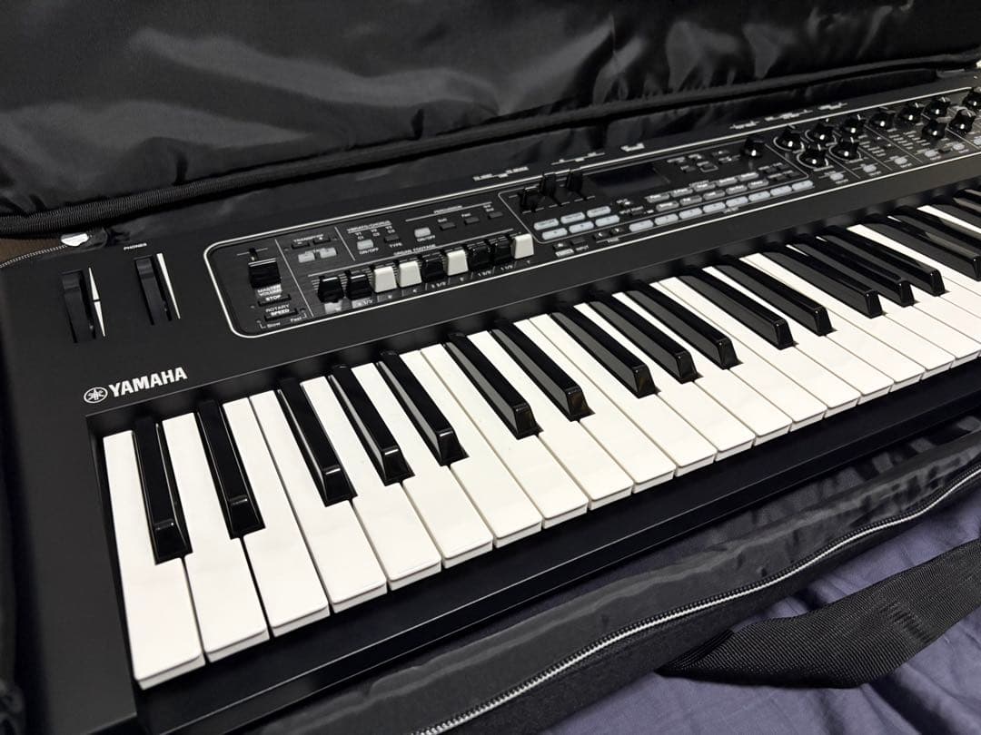 YAMAHA ( ヤマハ ) CK61 ステージキーボード 美品 ケースあり