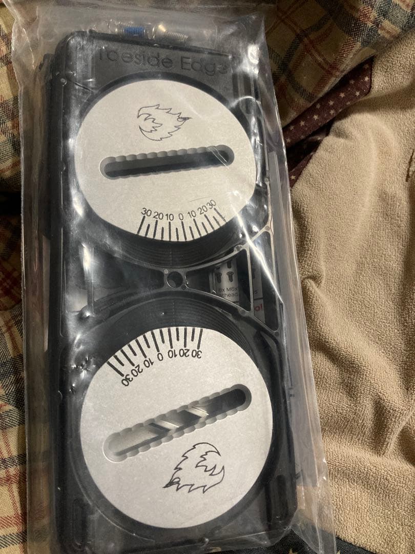 SPARK PUCKS 新品　送料込み
