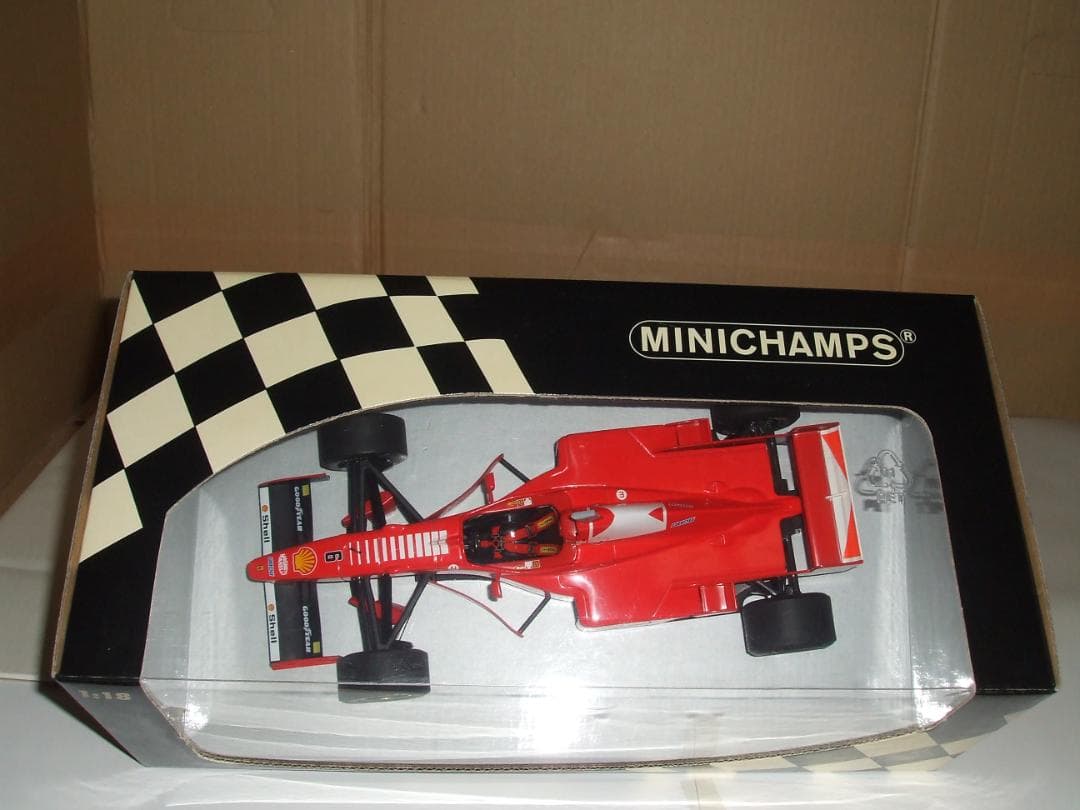 フェラーリ　F１　E・アーバイン　＃６　ノードライバー　ミニチャンプス　１／１８