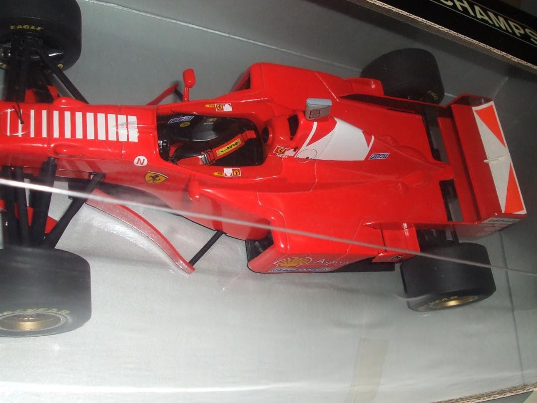 フェラーリ　F１　E・アーバイン　＃６　ノードライバー　ミニチャンプス　１／１８